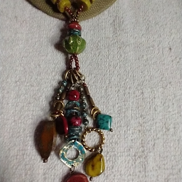 Colorful runway statement necklace - Picture 5 of 6